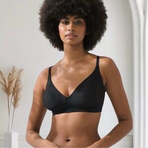 NWT Soma Embraceable Reversible Bralette
